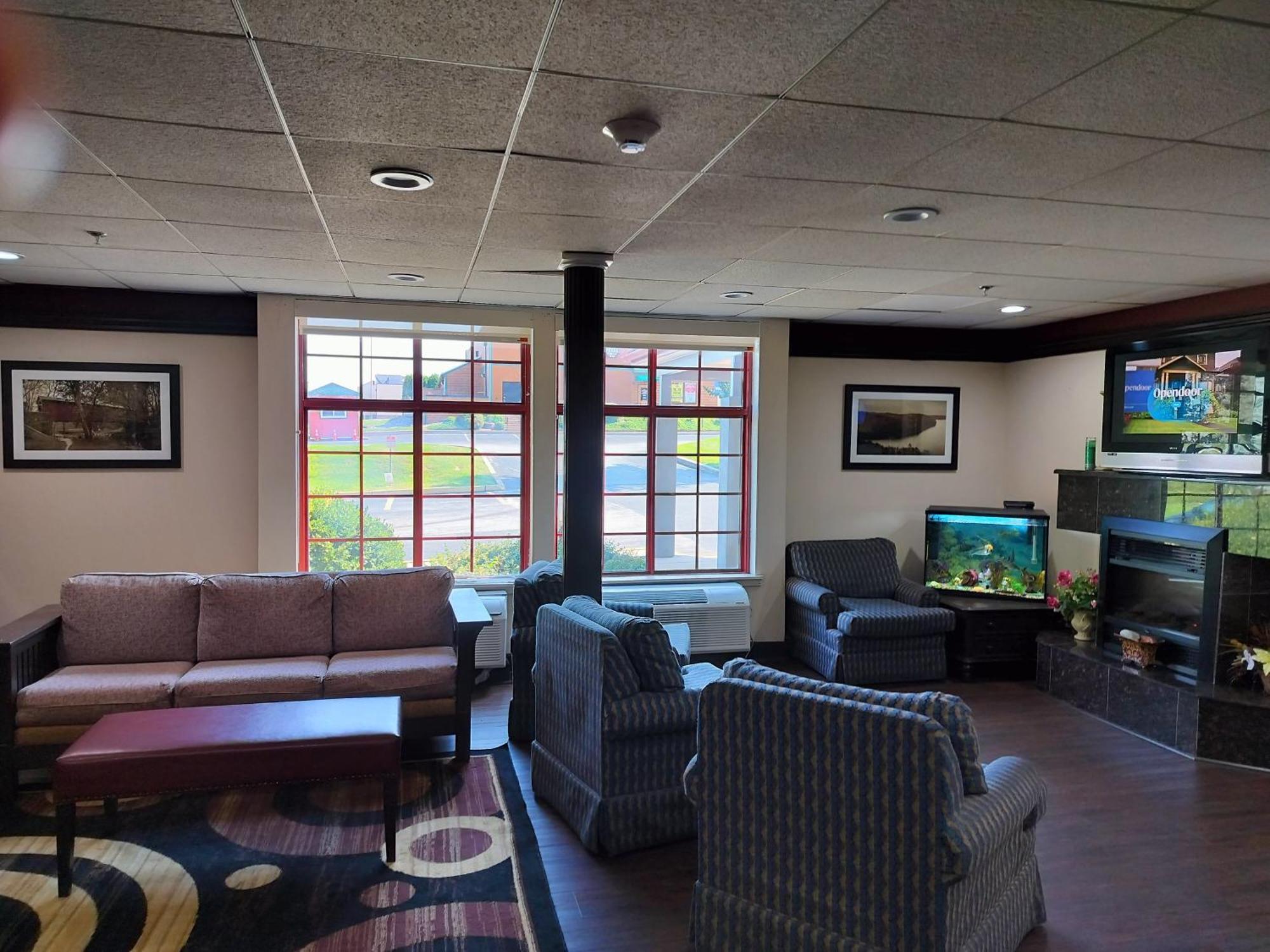Red Roof Inn Lancaster Smoketown  Exterior photo